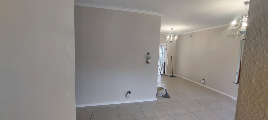 3 Bedroom Property for Sale in St Dumas Western Cape